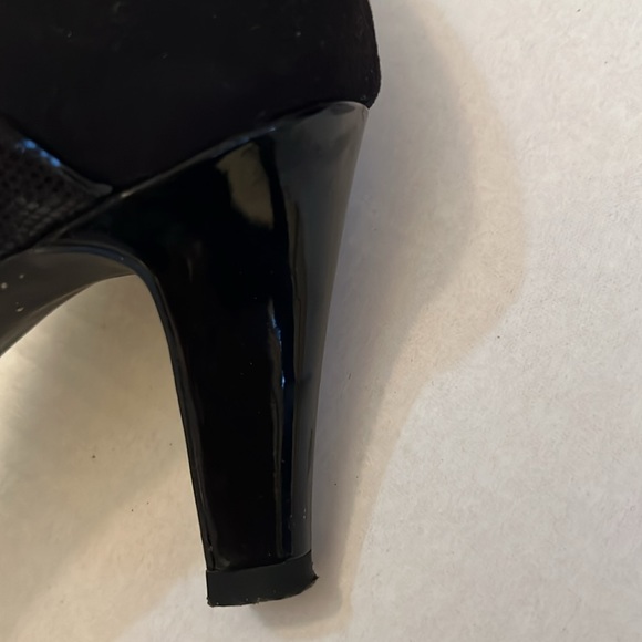 Karen Scott black pumps size 8 - Picture 4 of 7
